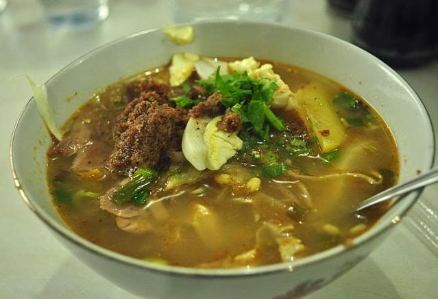 soto ayam lombok adalah makanan khas malang
