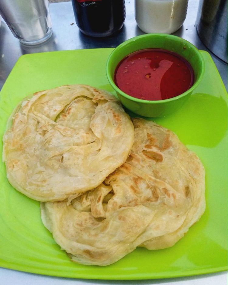 foto makanan khas riau roti canai