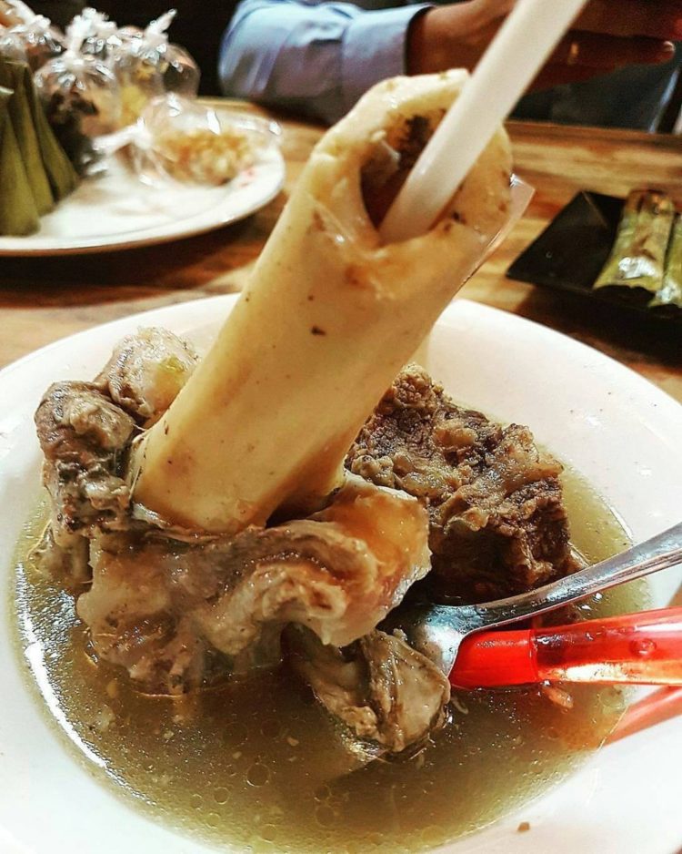 kaledo adalah makanan khas sulawesi tengah 