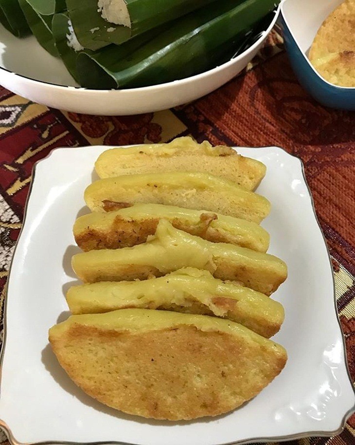 kue buroncong adalah makanan khas sulawesi tengah 