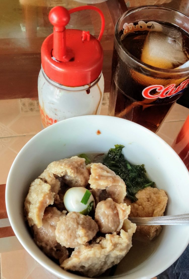 foto makanan khas surabaya bakso beranak