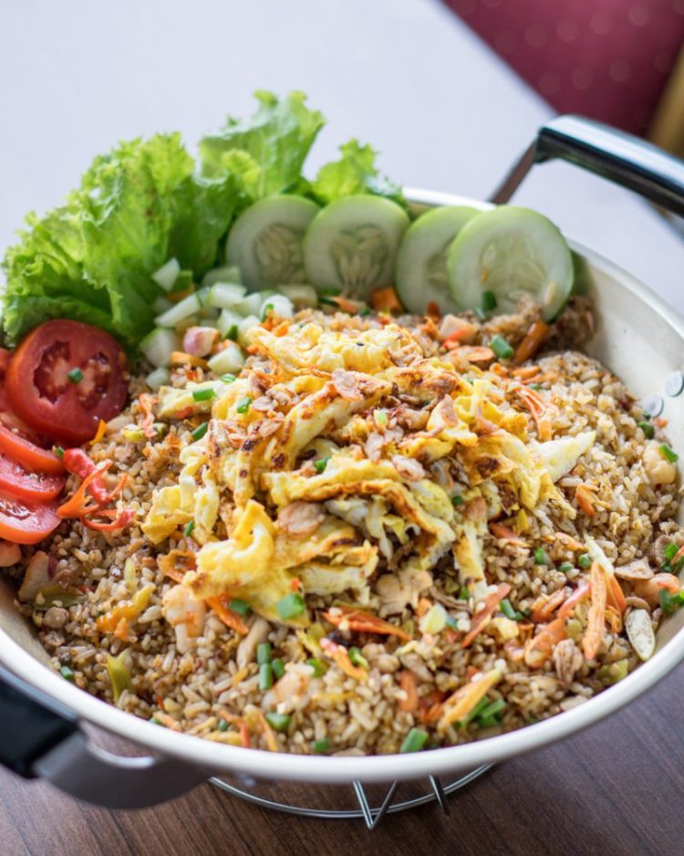 foto makanan khas surabaya nasi goreng jancuk