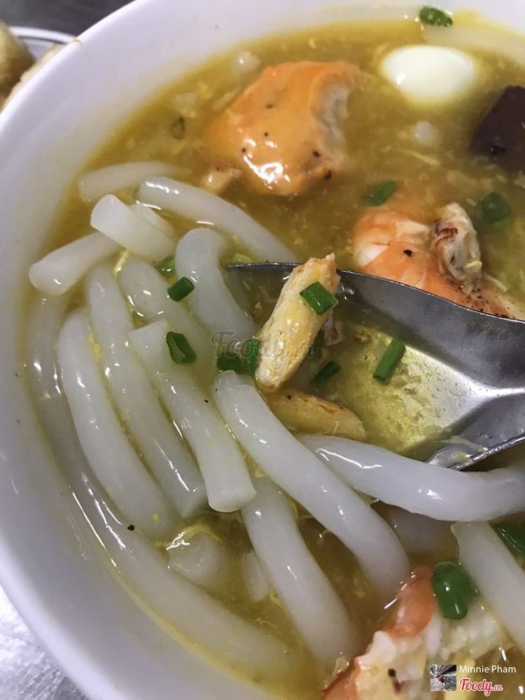 makanan khas vietnam Bihun Trang Bang