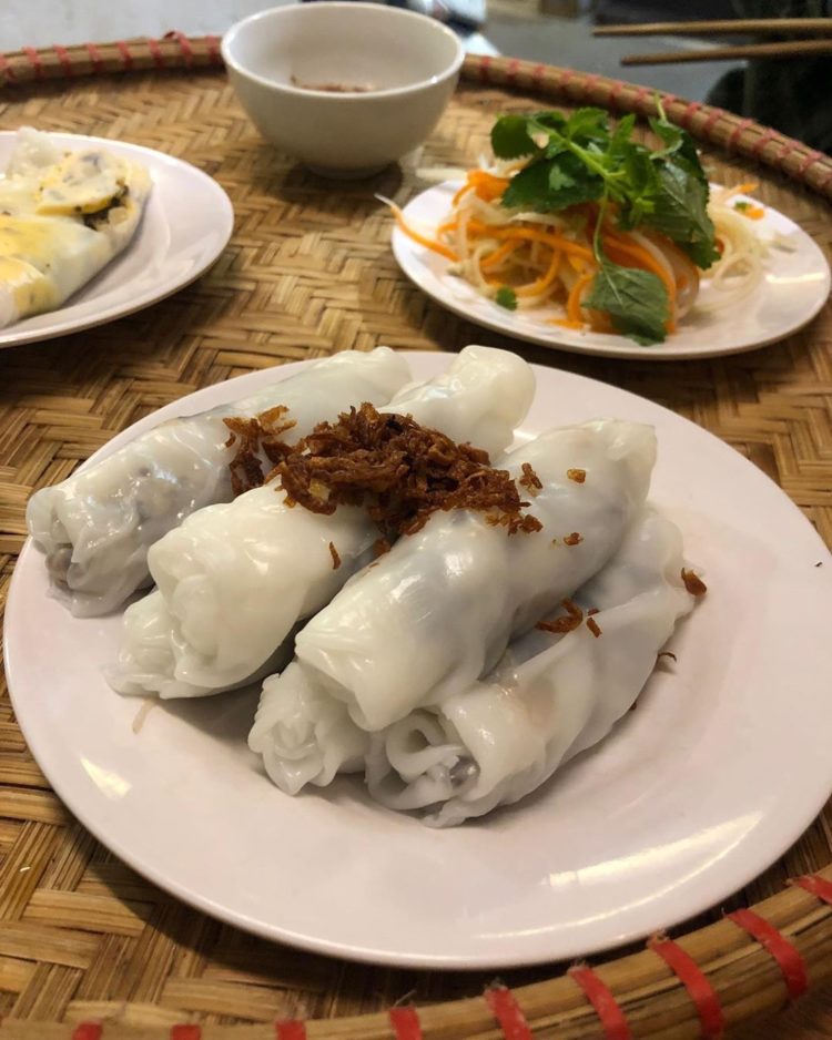 makanan khas vietnam Steamed Rice Cake