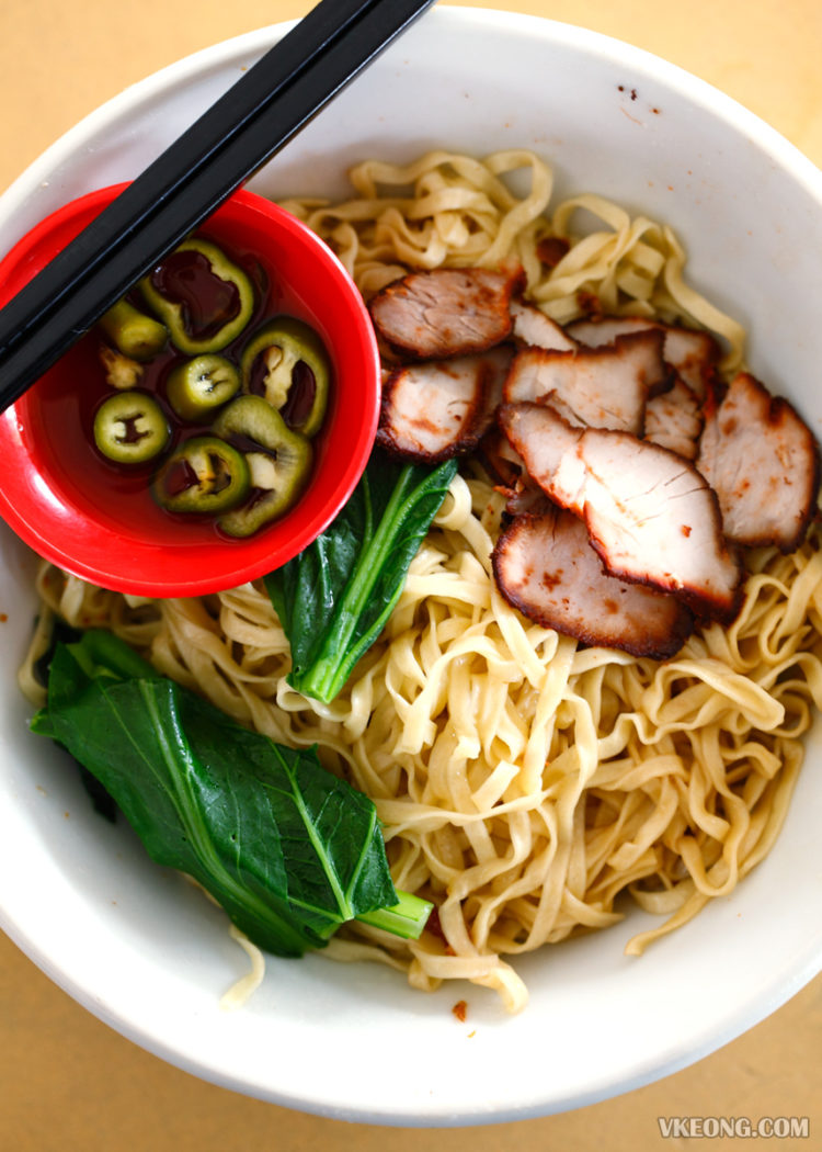 foto makanan khas malaysia mee wantan