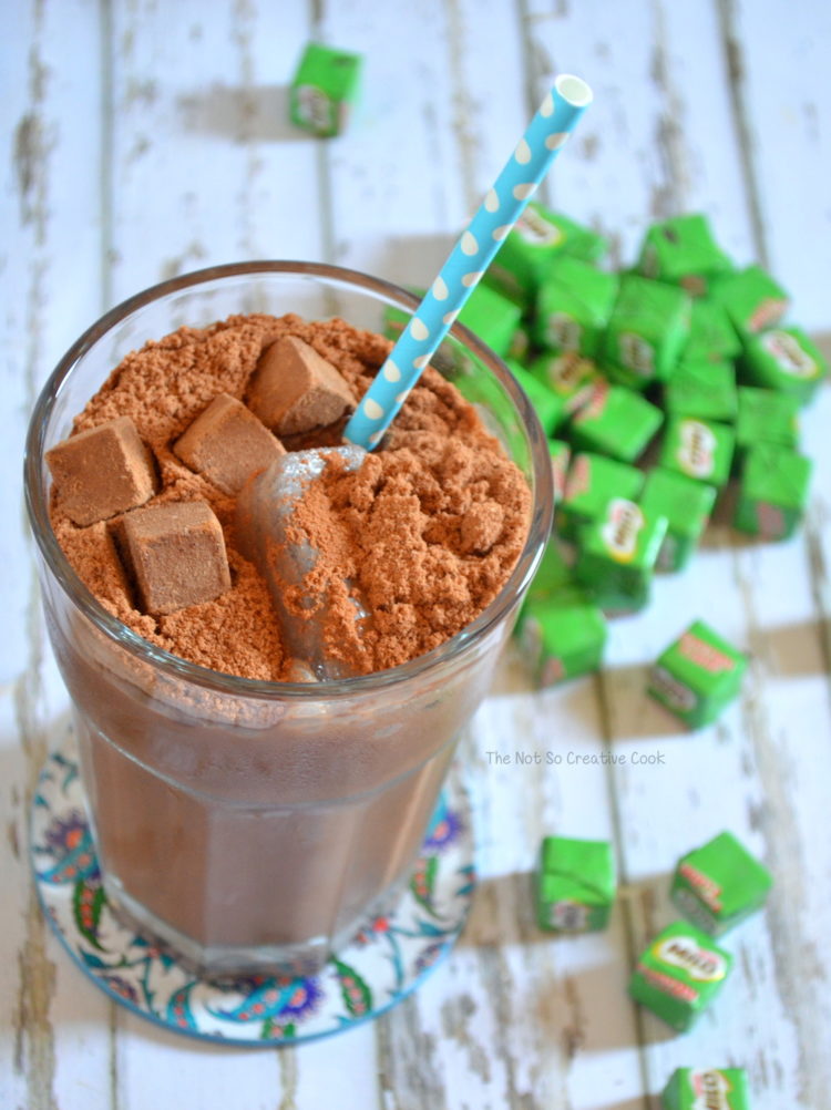 foto makanan khas malaysia milo dinosaur