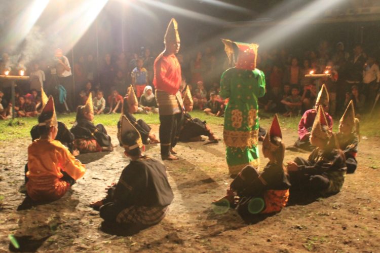 pemain peran atau drama teater dalam tari randai