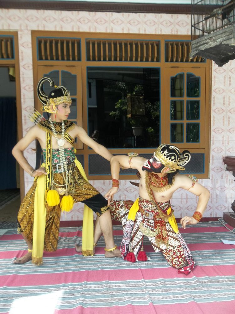 foto pengertian dan sejarah tari bambangan cakil