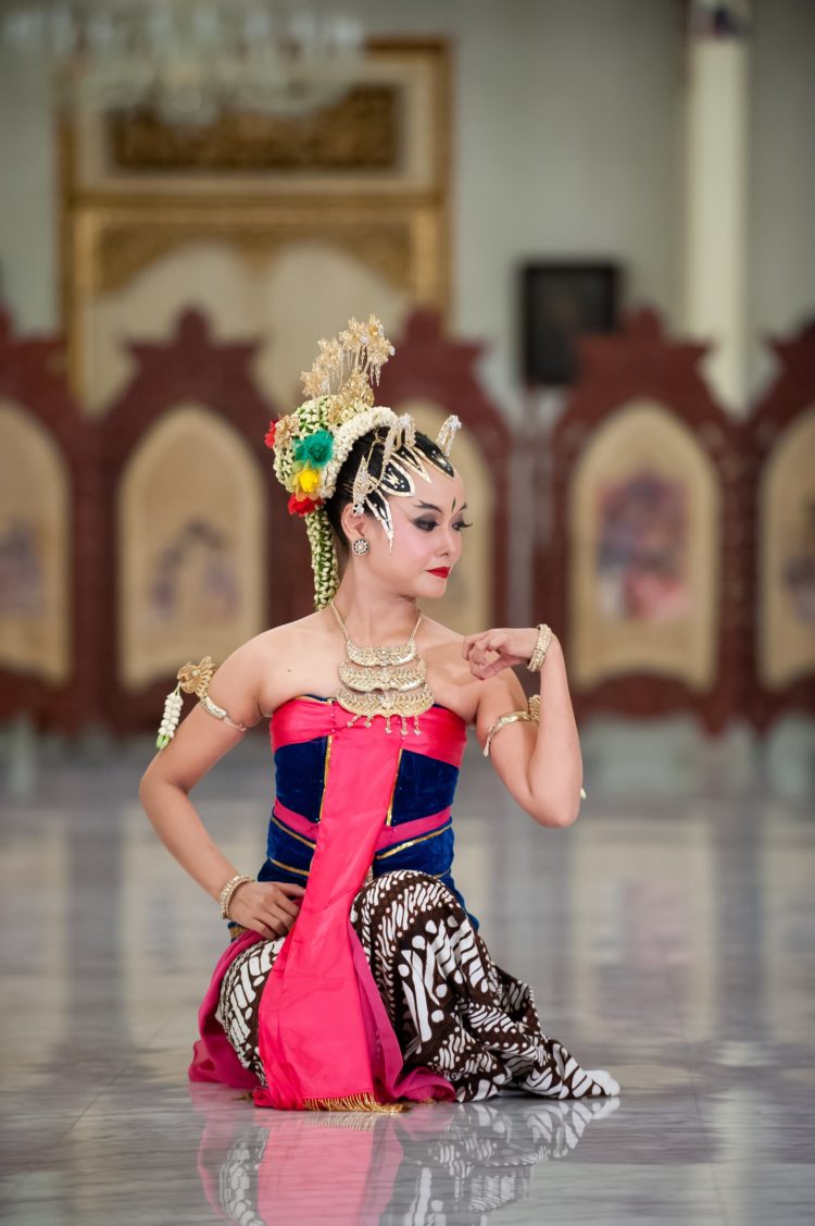 foto pertunjukan tari bedhaya