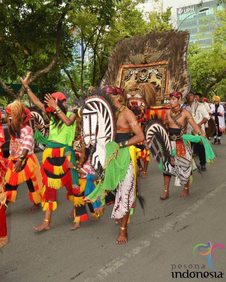 sejarah dan gambar tari kuda lumping