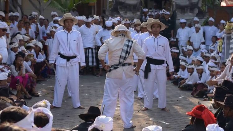 foto tari baris cina