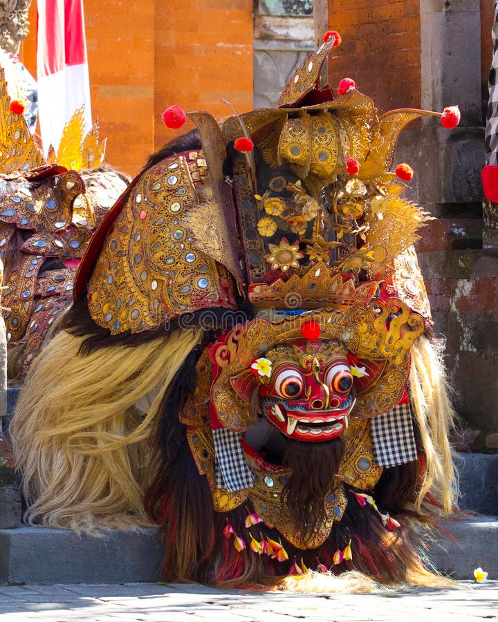 Lengkap Tari Barong Bali Sejarah Makna Gerakan Kostum Video