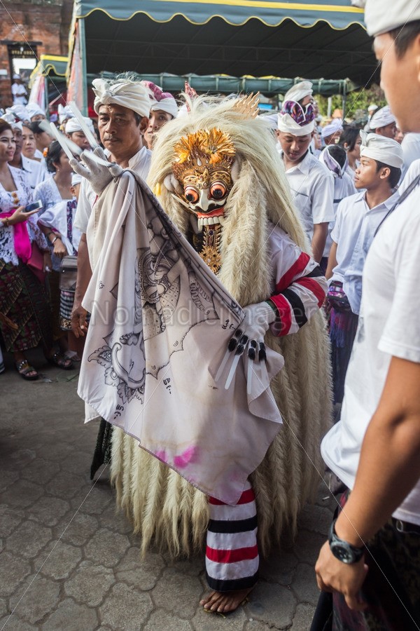 foto tari barong