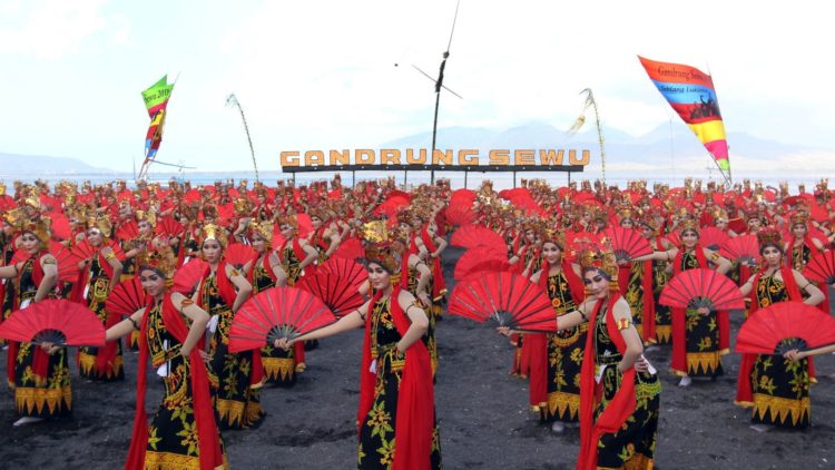 festival tari ganbrung sewu