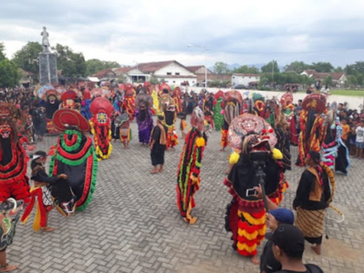 pertunjukan tari jaranan thek ponorogo