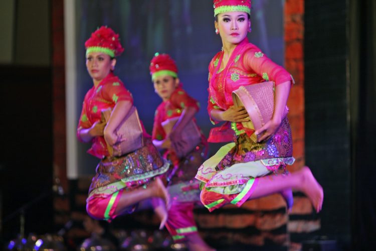 foto tari jawa timur boran lamongan