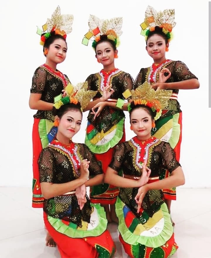 foto tari jawa timur lahbako jember