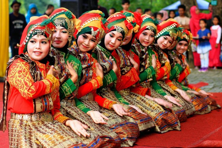 tari klasik saman