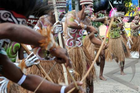 foto tari perang tari tobe