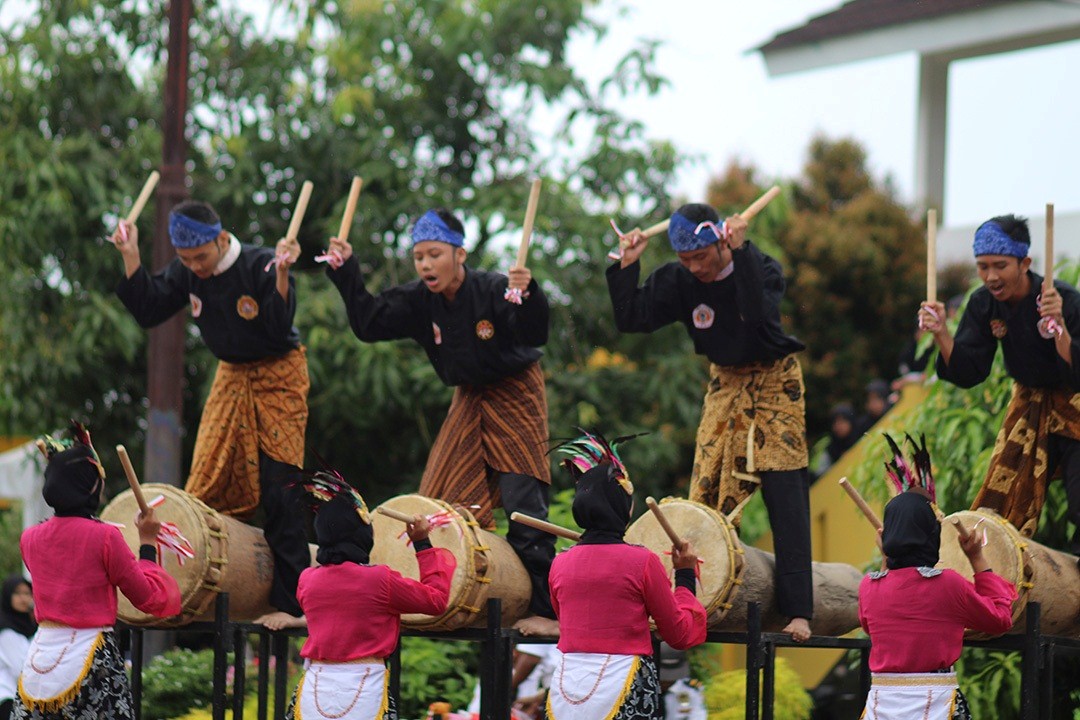 tari rampak bedug