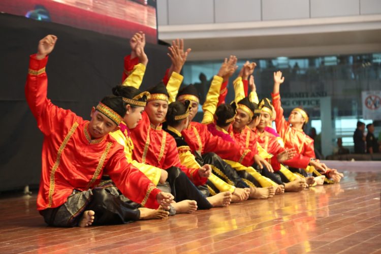 foto tari sumatera barat tari indang