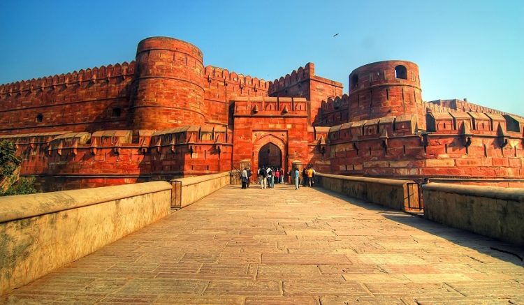 benteng merah peninggalan kerajaan mughal