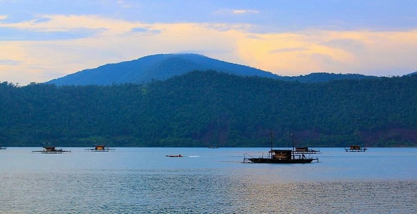  Gambar Contoh Danau Tektonik dalam Pengertian Danau