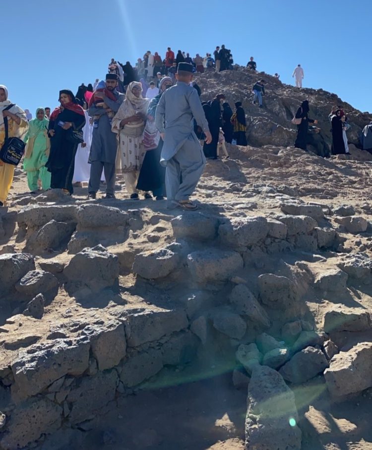 gunung uhud menjadi peninggalan penting dari perang uhud