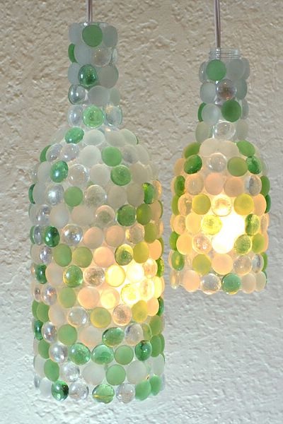 Lampu Unik contoh Kerajinan dari Botol Bekas