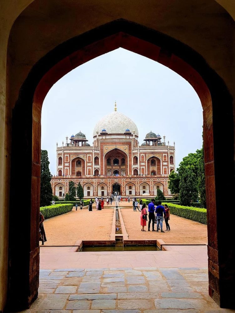 makam raja peninggalan kerajaan mughal