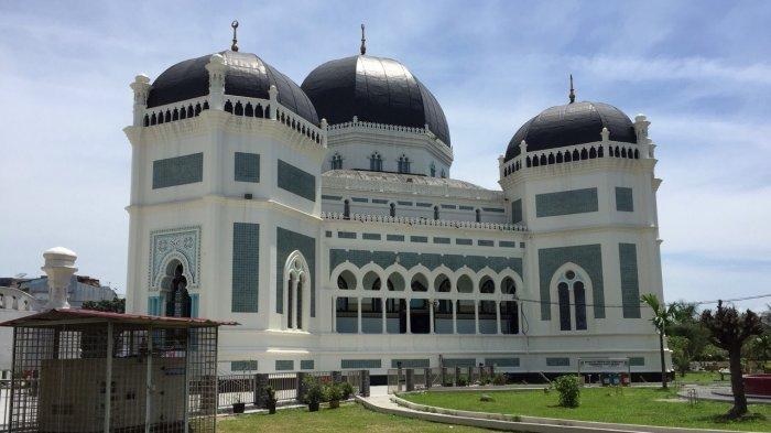 Foto Masjid Agung Deli Peninggalan Kerajaan Malaka