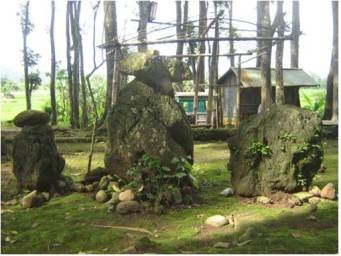 Menhir Sejarah Kerajaan Salakanagara