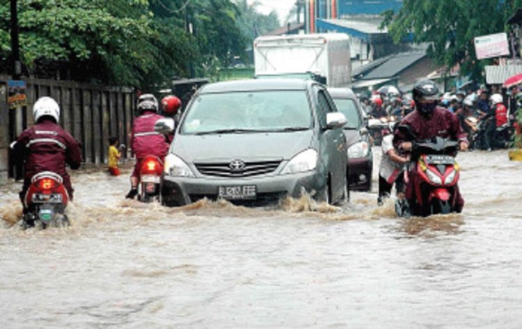 pengertian hujan cileunang di Jakarta