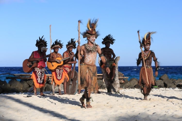 Foto Gerakan Tari Wutukala Tari Papua