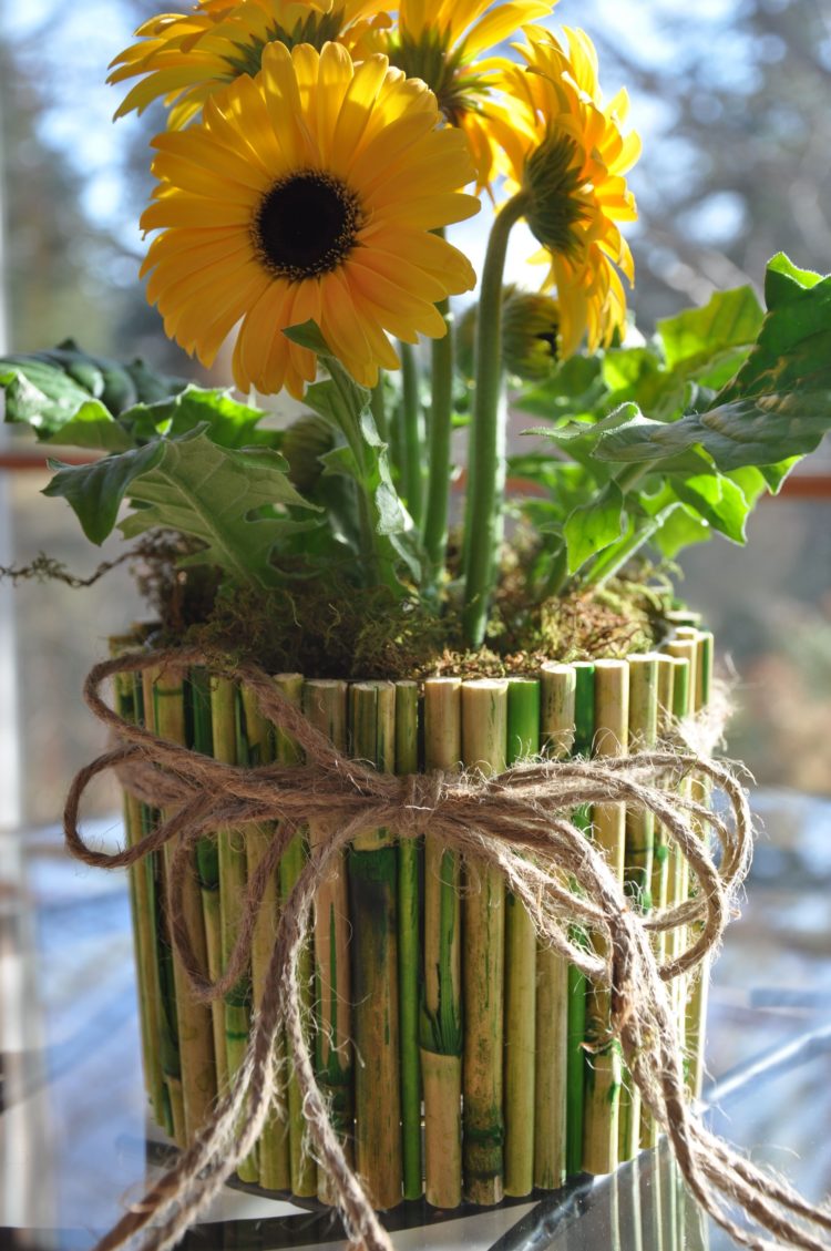 kerajinan dari bambu pot bunga