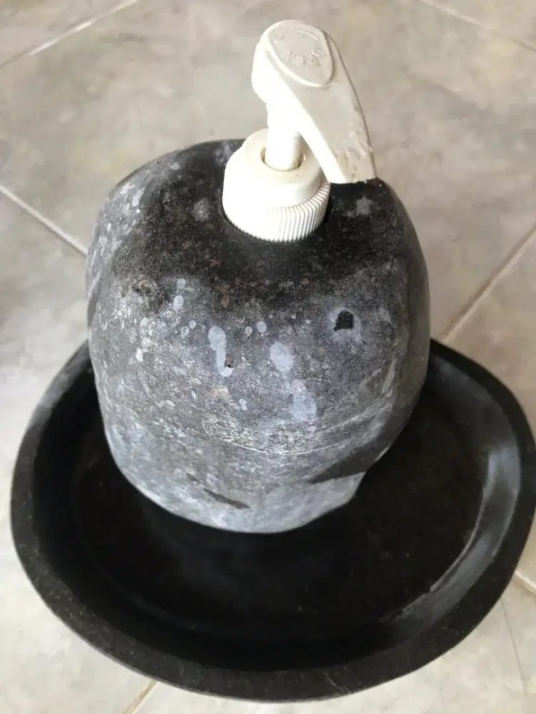 kerajinan dari batu dispenser sabun