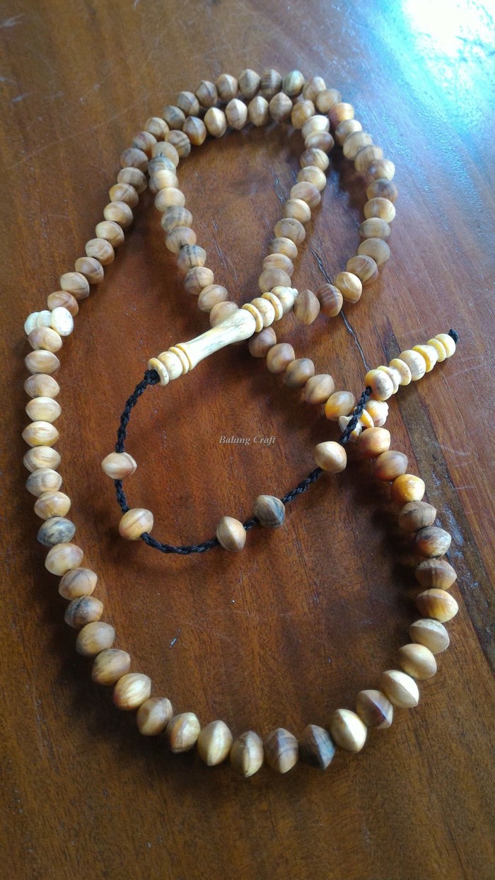 kerajinan dari kayu tasbih islam