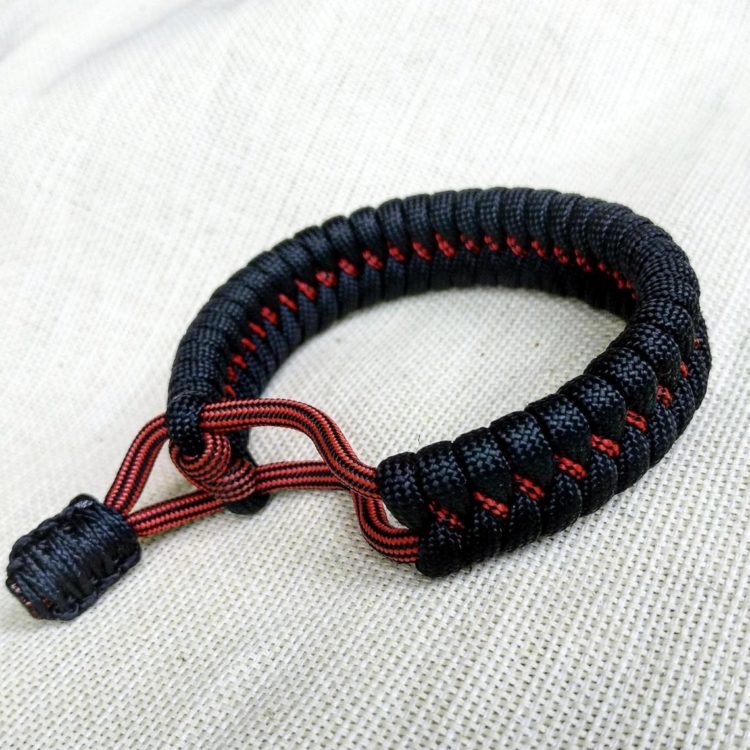 Contoh kerajinan tekstil kerajinan paracord gelang kekinian