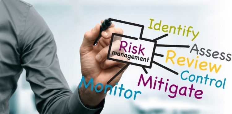 penjelasan komponen manajemen risiko