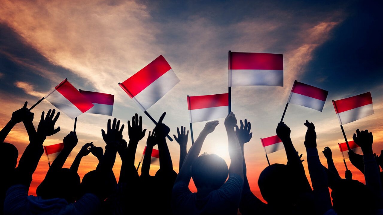 10 Contoh Teks Pidato Kemerdekaan Indonesia Singkat & Padat