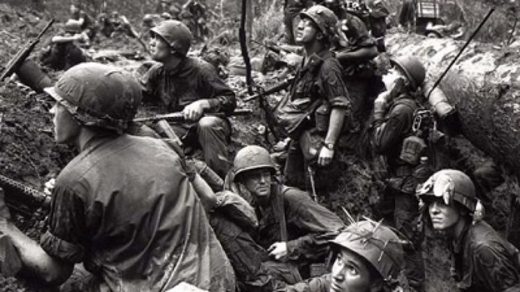 latar belakang perang Vietnam
