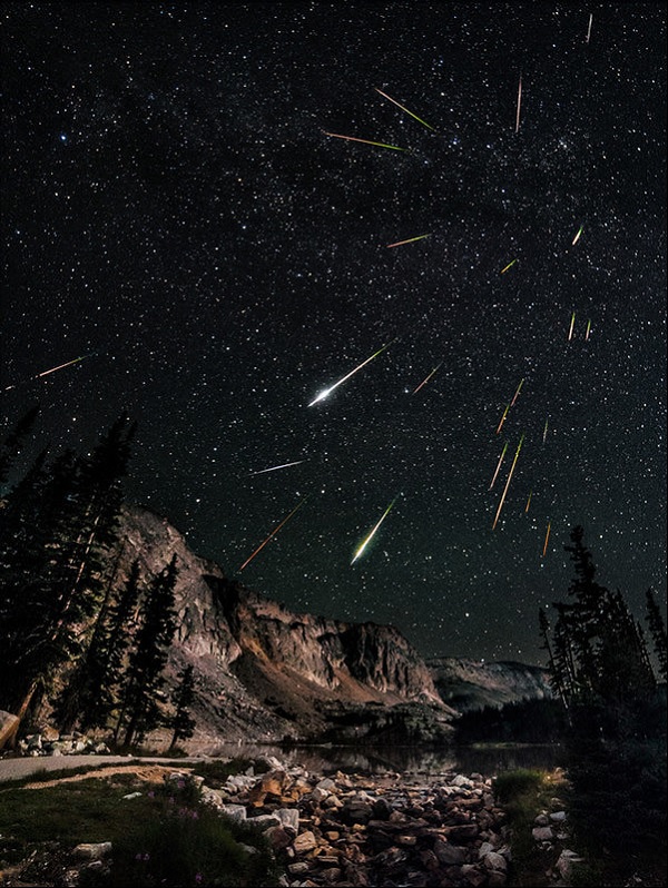 Gambar Meteor dalam Pengertian Tata Surya
