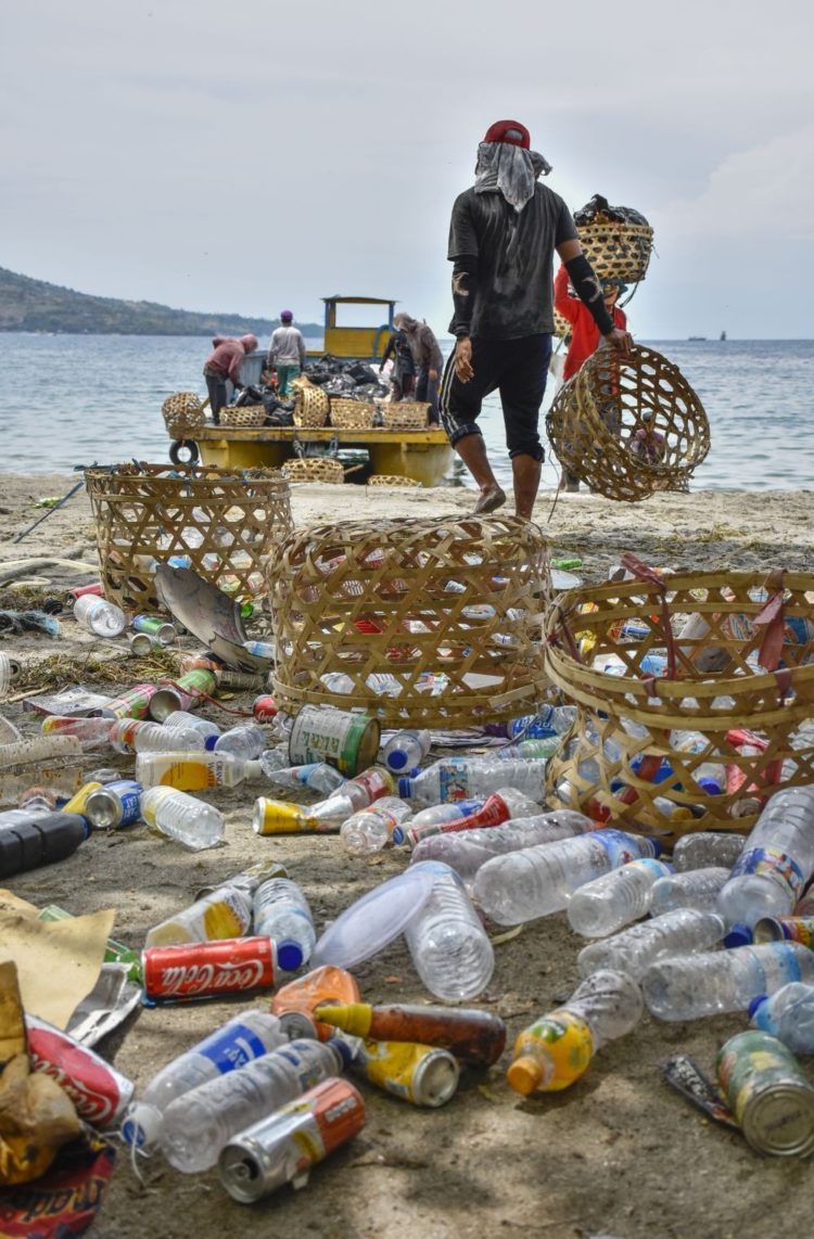 jenis sampah anorganik dan contohnya