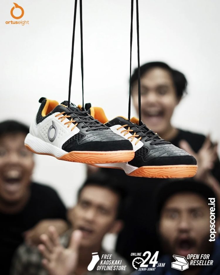 gambar jenis sepatu futsal