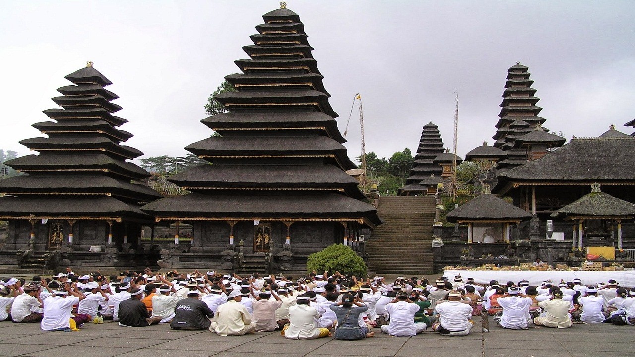 kerajaan bali Indonesia