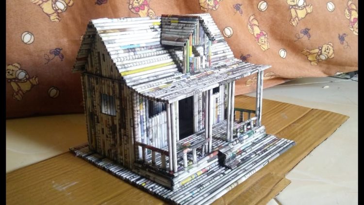 Gambar kerajinan dari koran miniatur rumah