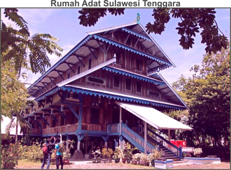 4+ Rumah Adat Sulawesi Tenggara (PENJELASAN, NAMA, GAMBAR)