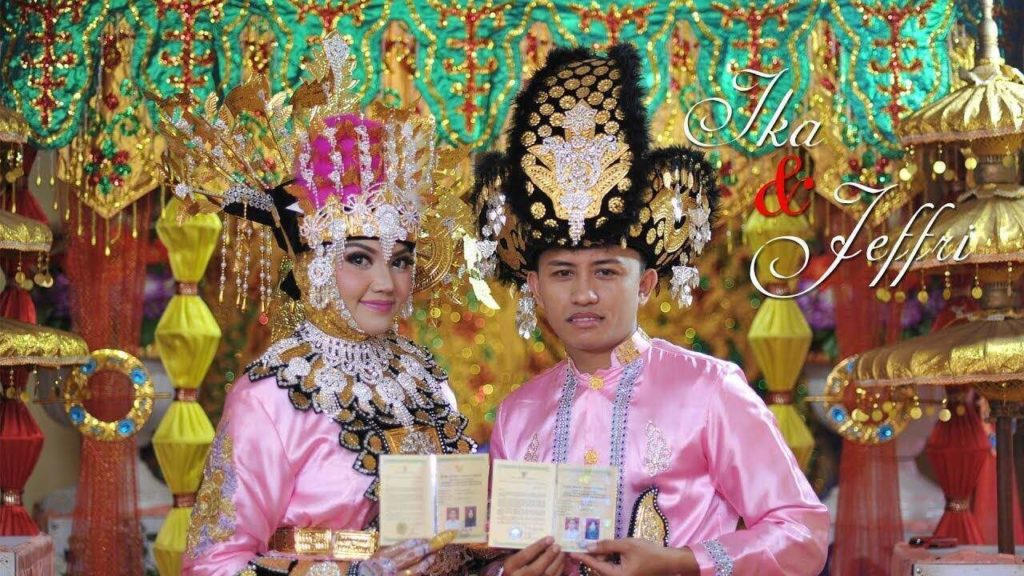 Pakaian Adat Gorontalo  Pakaian Adat 34 Provinsi Di Indonesia Serta